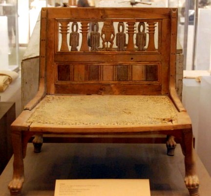 Chair from Ramose and Hatnofers tomb Szék Ramosze és Hatnofer sírjából