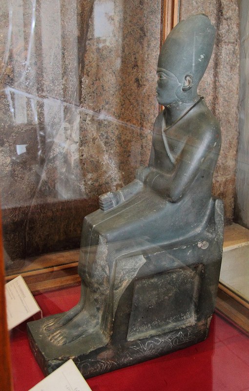 Egyptisches Museum Kairo 2019 11 09 Chasechemui 01 1