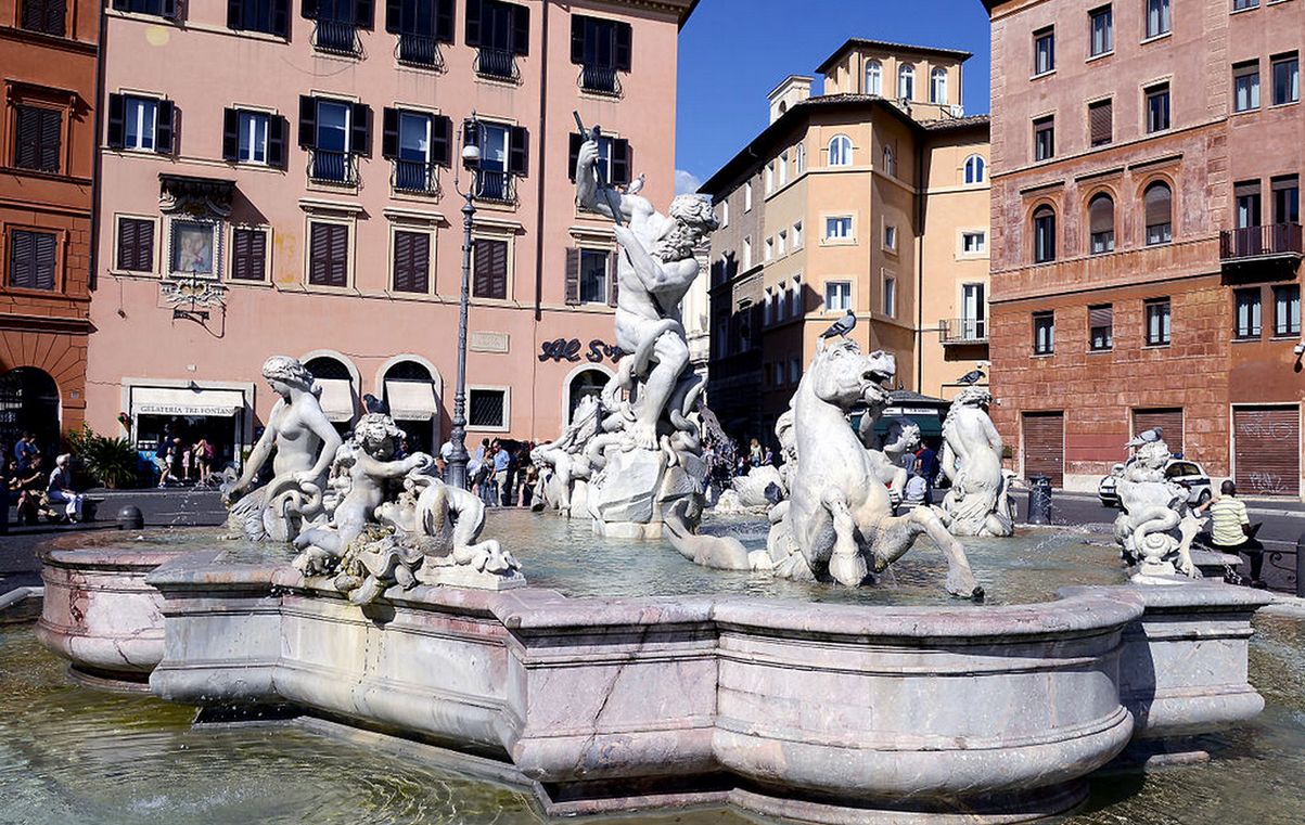 Fountain of Neptune Rome