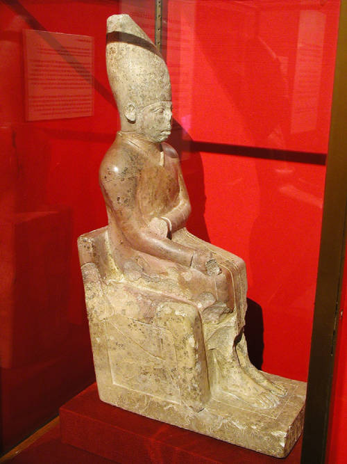 Limestone statue of Khasekhemwy