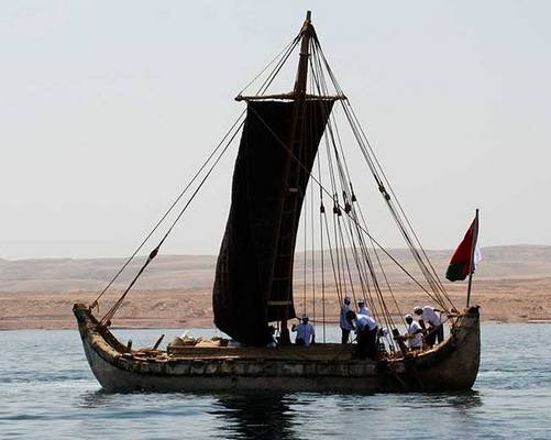 Oman Sailing ships01