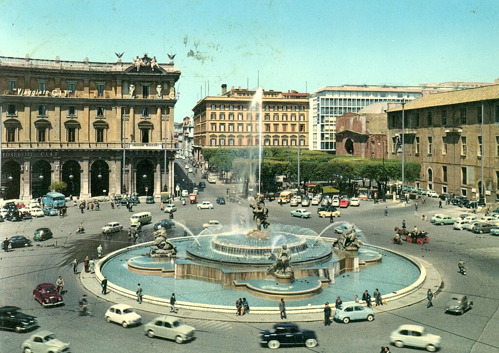 Panorama of the Piazza Esedra from 1964 postcard