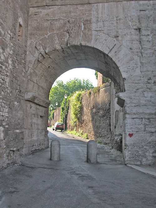 Servius féle fal Porta Caelemontana