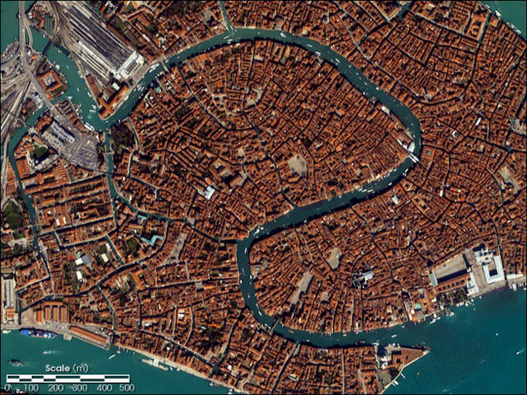 Venice iko 2001092